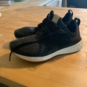 New Balance Tennis Shoes